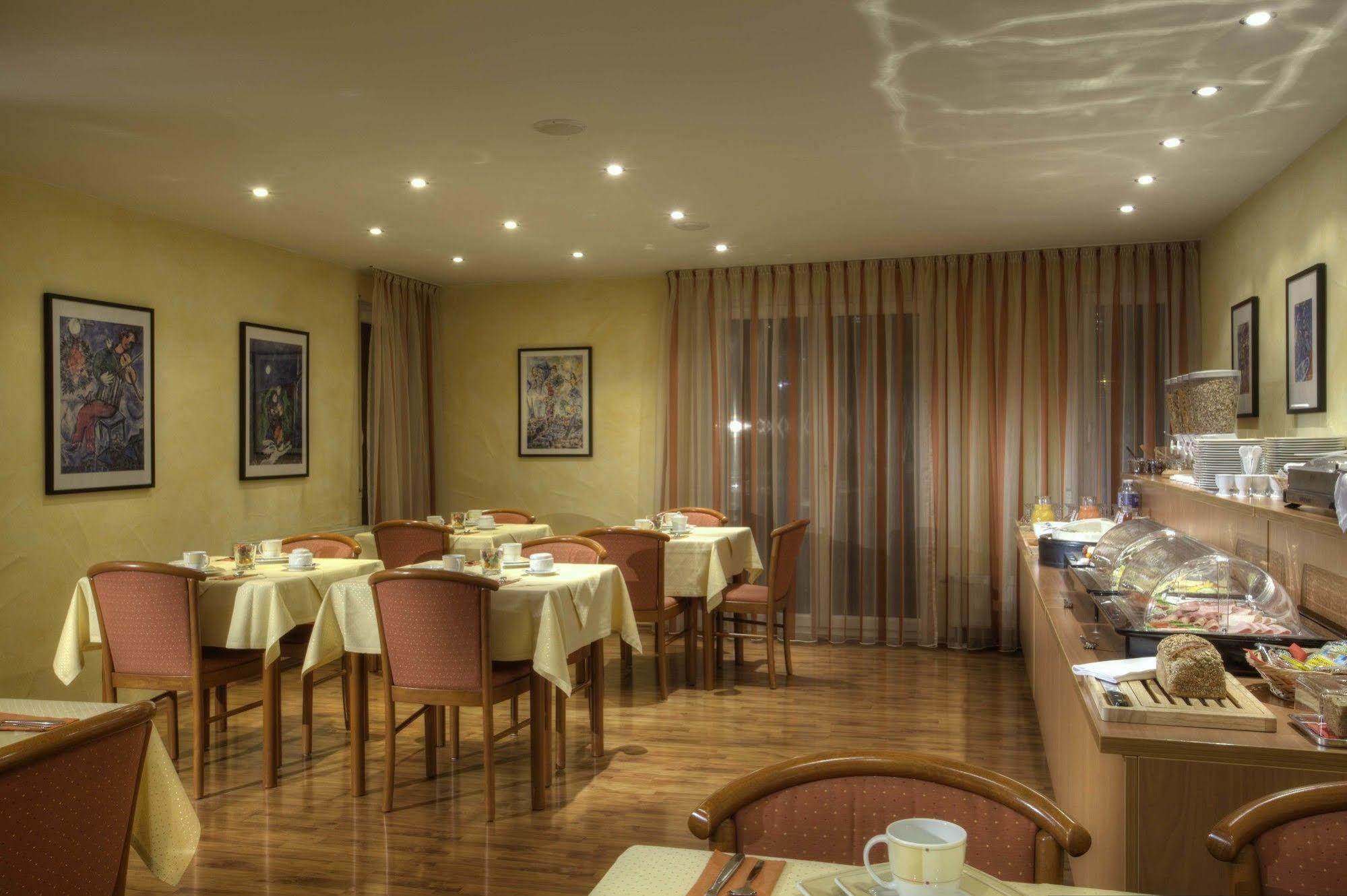 Hotel Zur Muehle Urbach  Zewnętrze zdjęcie